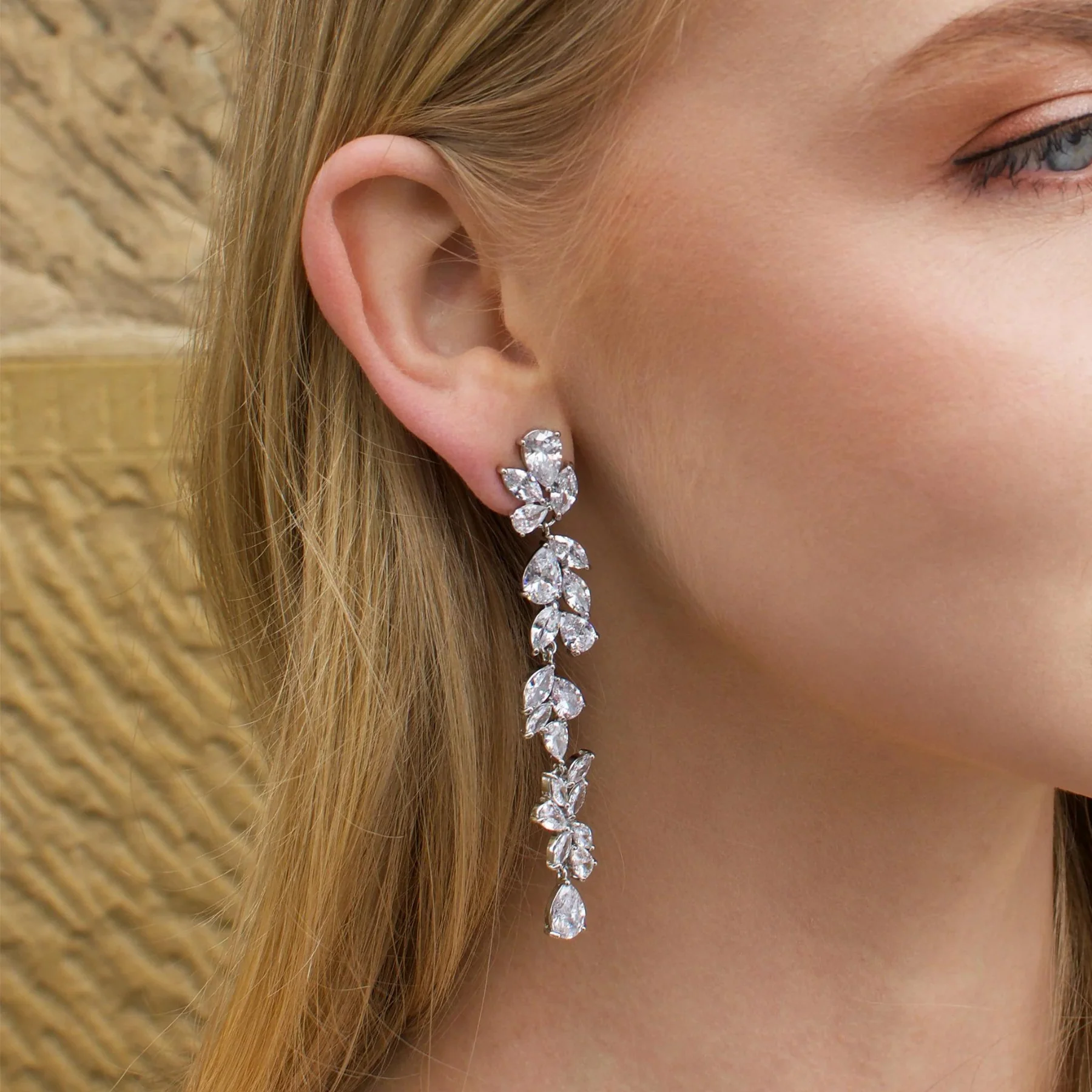 Choosing the Perfect Bridesmaid Earrings: Pearls of Wisdom